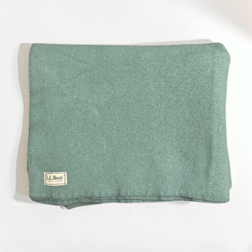 Vintage L.L. Bean Wool Camp Blanket Teal Mint Green Bound Edges 84”x72”